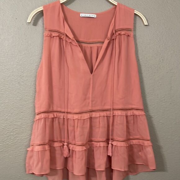 Alice + Olivia  Top size M - Picture 1 of 3